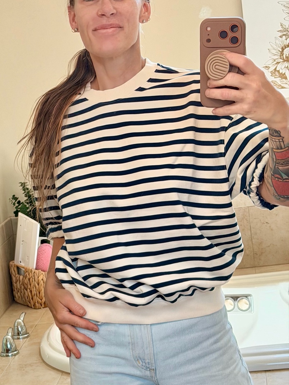 Clare V Short Sleeve Oversized Sweatshirt NWT $175 - Cream/Navy Stripes - Picture 5 of 15
